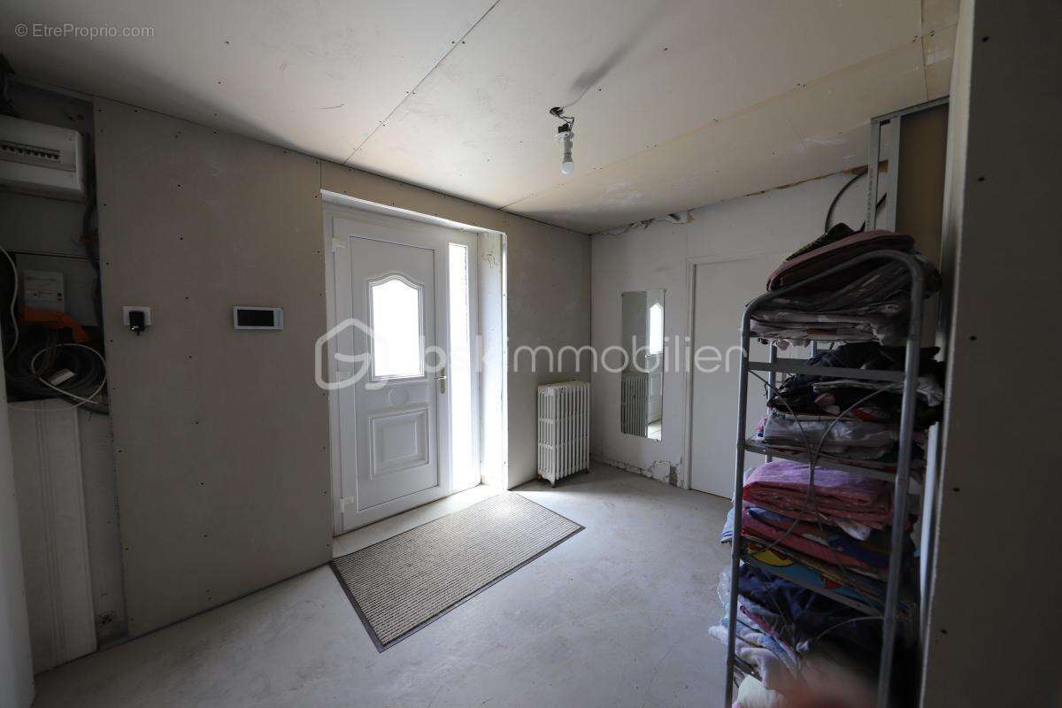 Maison à NOGENT-SUR-VERNISSON