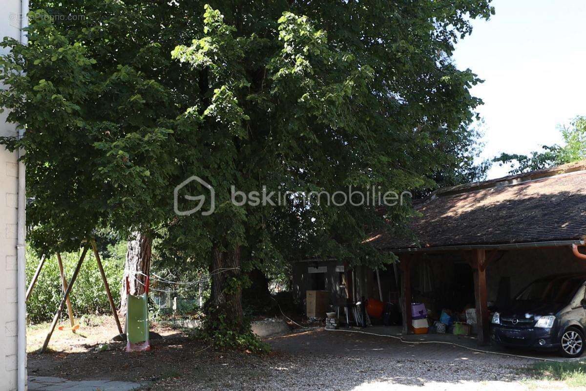 Maison à NOGENT-SUR-VERNISSON