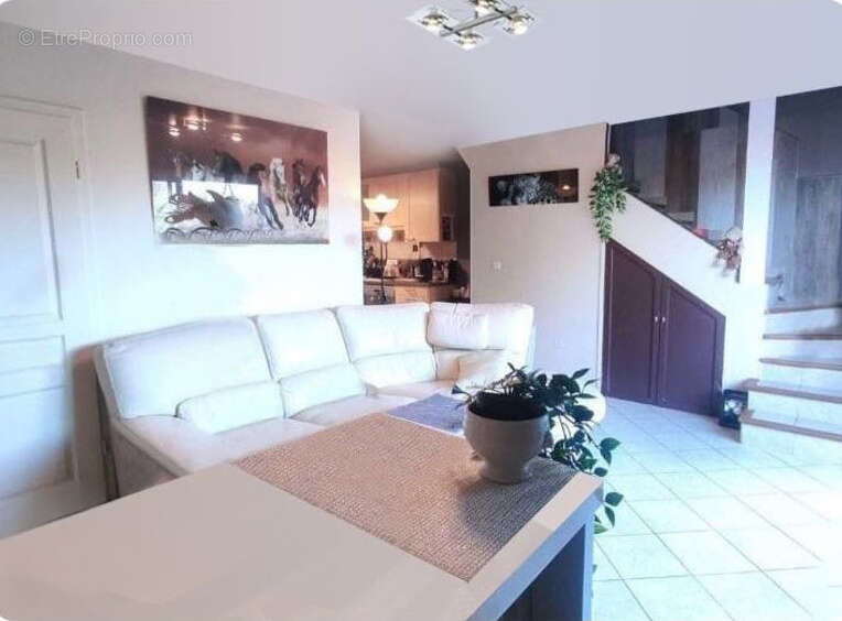 Appartement à ROUSSET