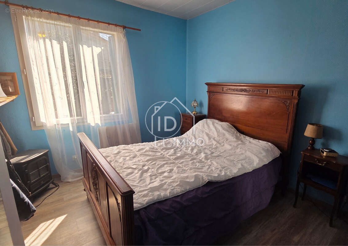 Maison à MONTPON-MENESTEROL