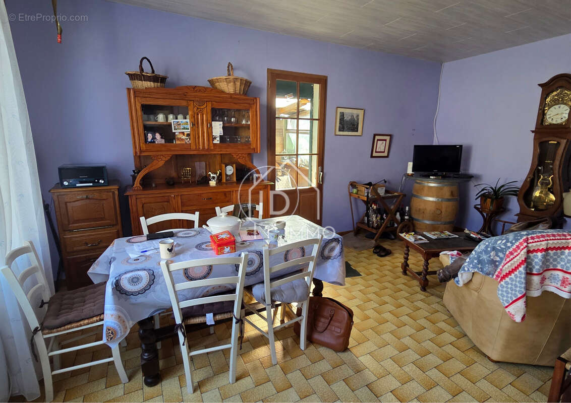 Maison à MONTPON-MENESTEROL