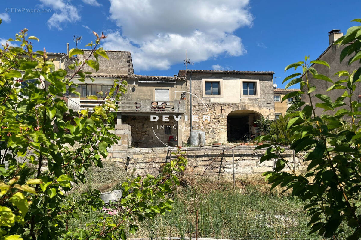 Maison à SAINT-GENIES-DES-MOURGUES