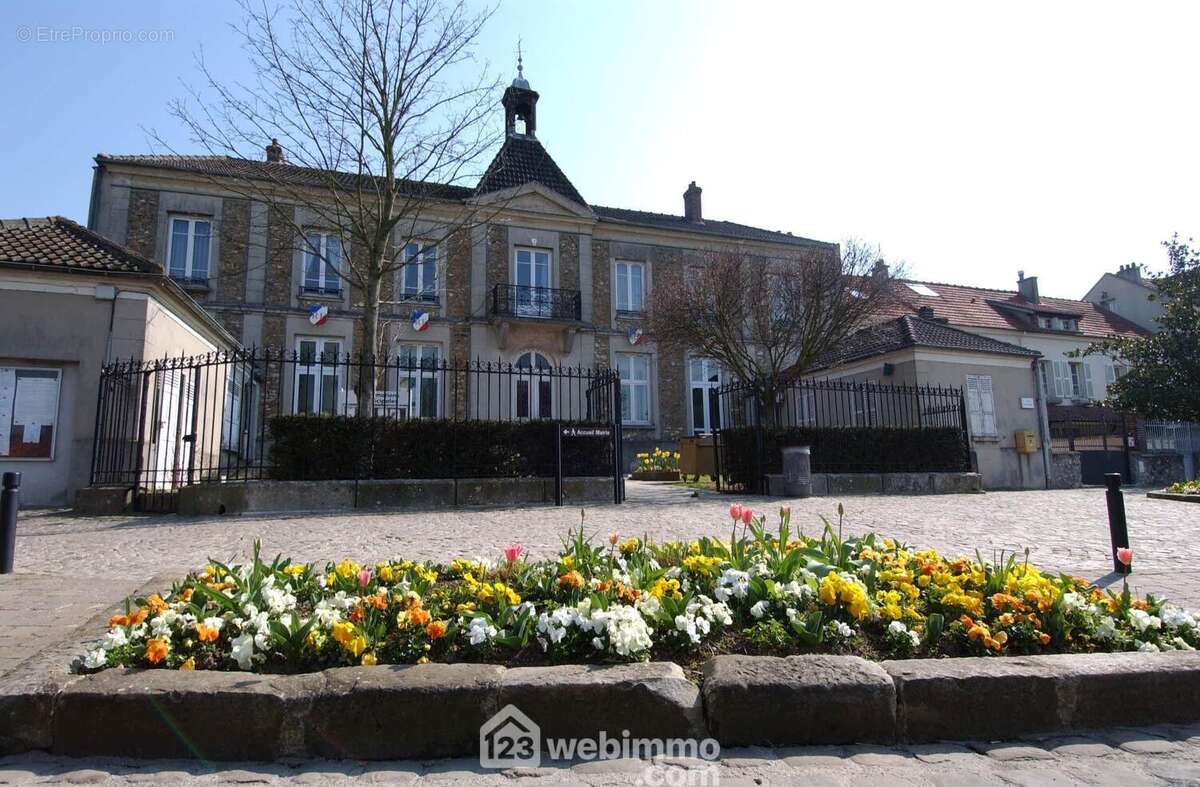 Appartement à BUSSY-SAINT-GEORGES