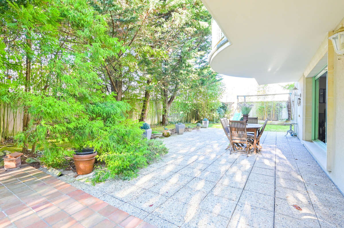 Appartement à SAINT-MAUR-DES-FOSSES