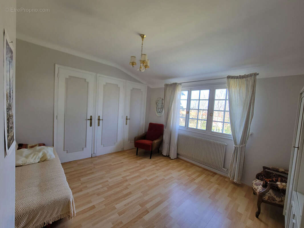 Maison à SAINT-SEBASTIEN-SUR-LOIRE