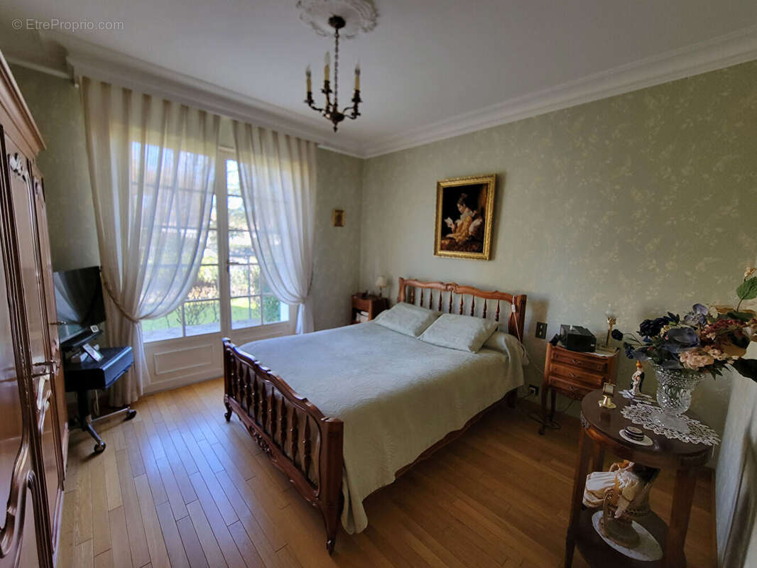 Maison à SAINT-SEBASTIEN-SUR-LOIRE