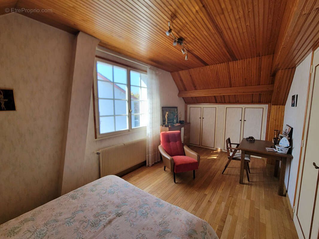 Maison à SAINT-SEBASTIEN-SUR-LOIRE