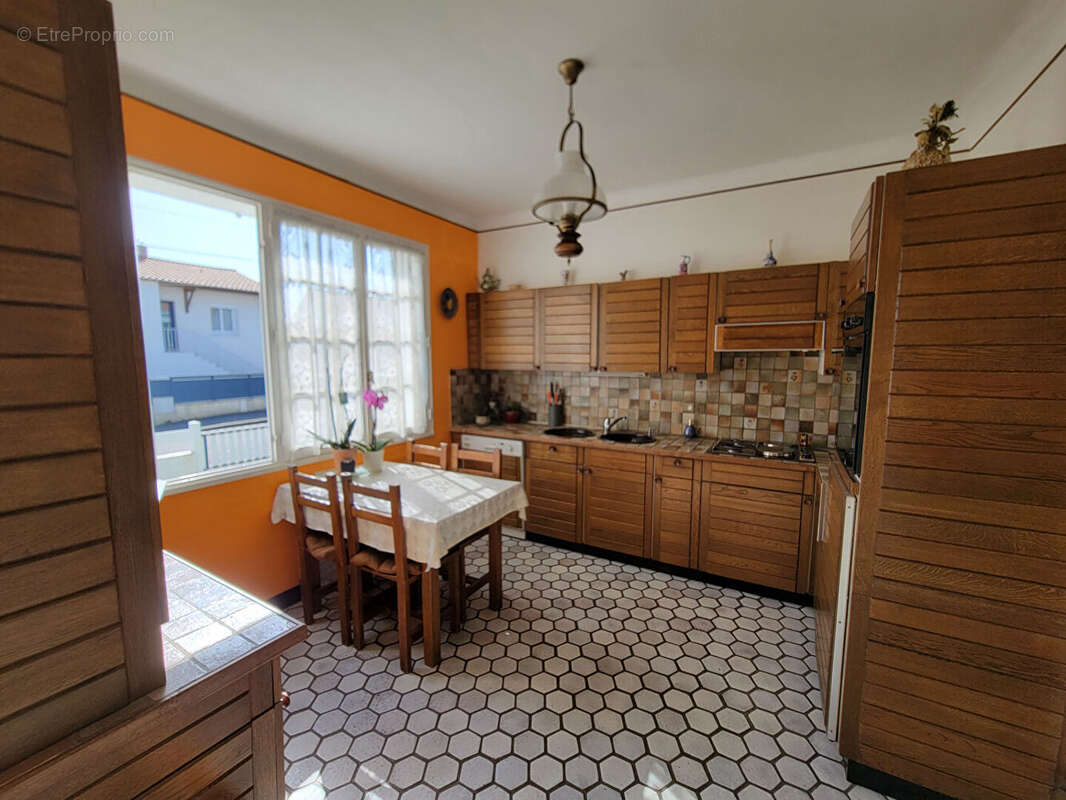 Maison à SAINT-SEBASTIEN-SUR-LOIRE