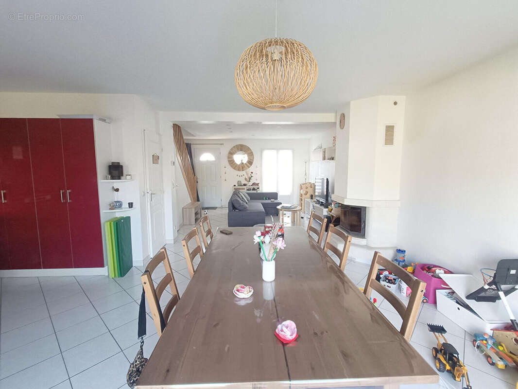 Maison à VILLEMOMBLE