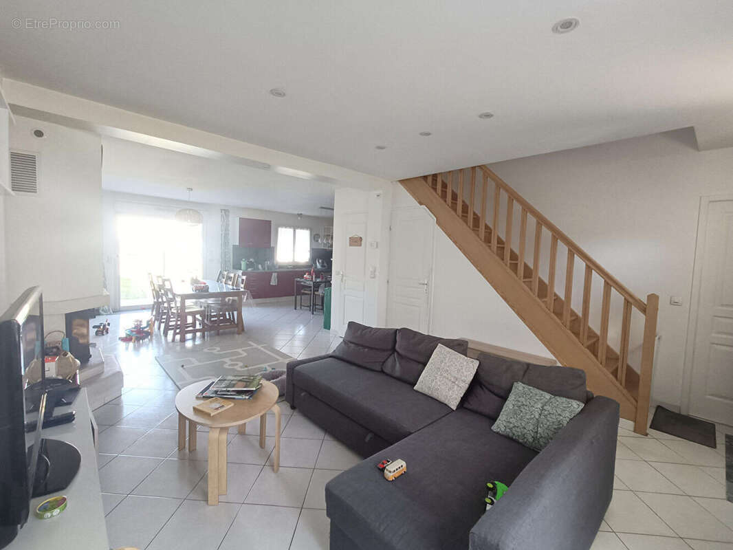 Maison à VILLEMOMBLE