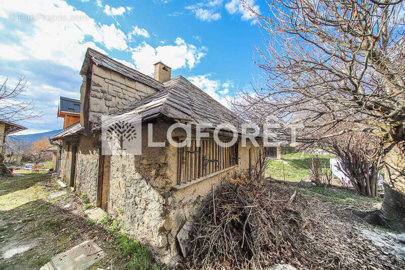 Maison à EMBRUN