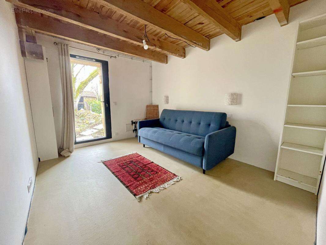 Maison à SAINT-AMAND-DE-VERGT