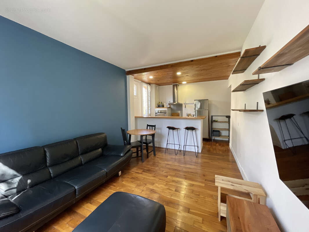 Appartement à NEUILLY-SUR-SEINE