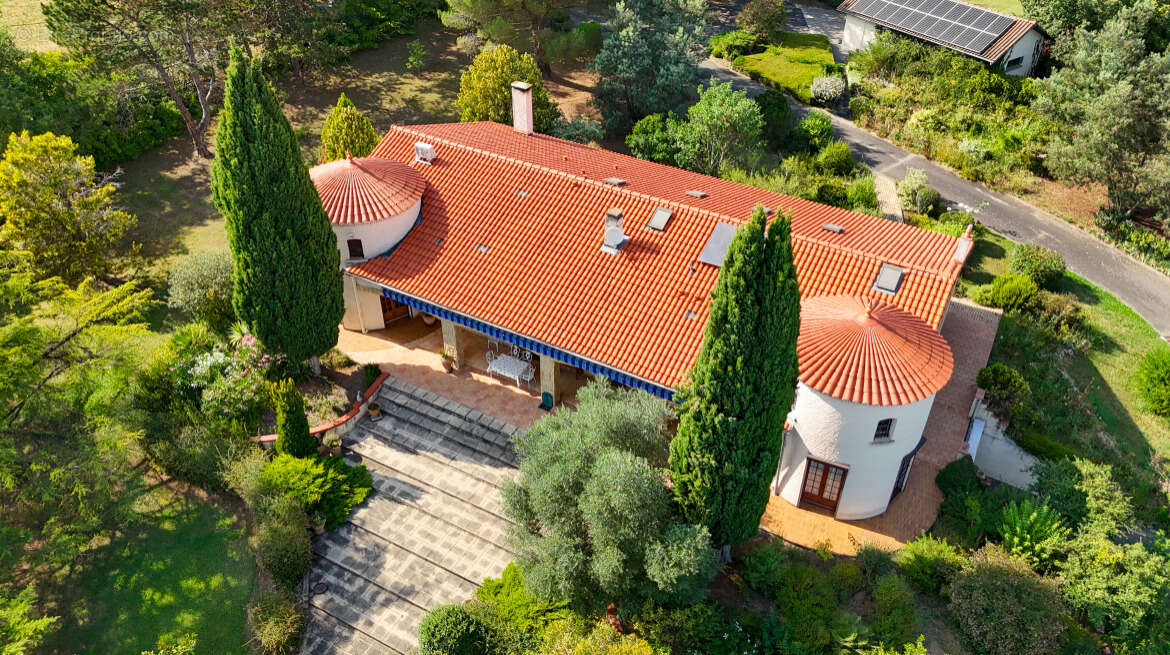 Maison à SAINT-SULPICE-SUR-LEZE