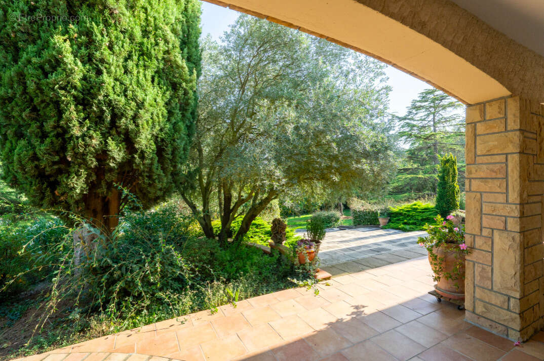 Maison à SAINT-SULPICE-SUR-LEZE