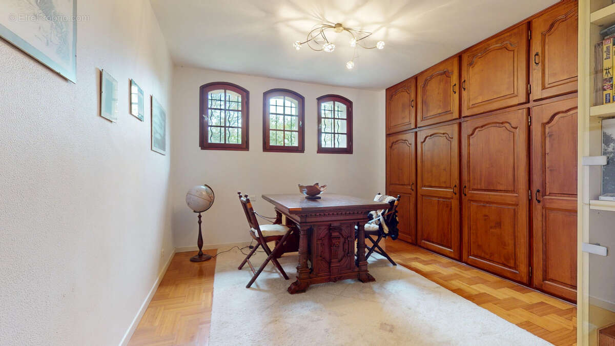 Maison à SAINT-SULPICE-SUR-LEZE