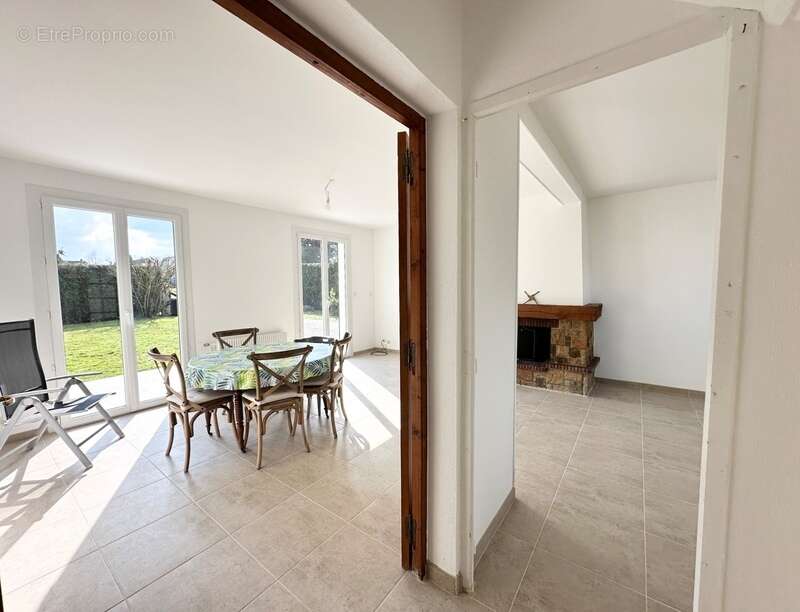 Maison à LA SAUSSAYE