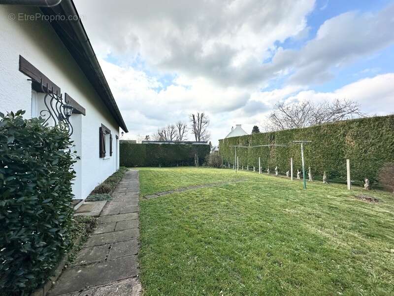 Maison à LA SAUSSAYE