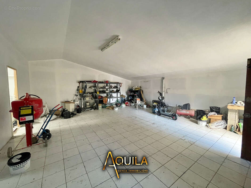 Maison à VILLENEUVE-LES-BEZIERS