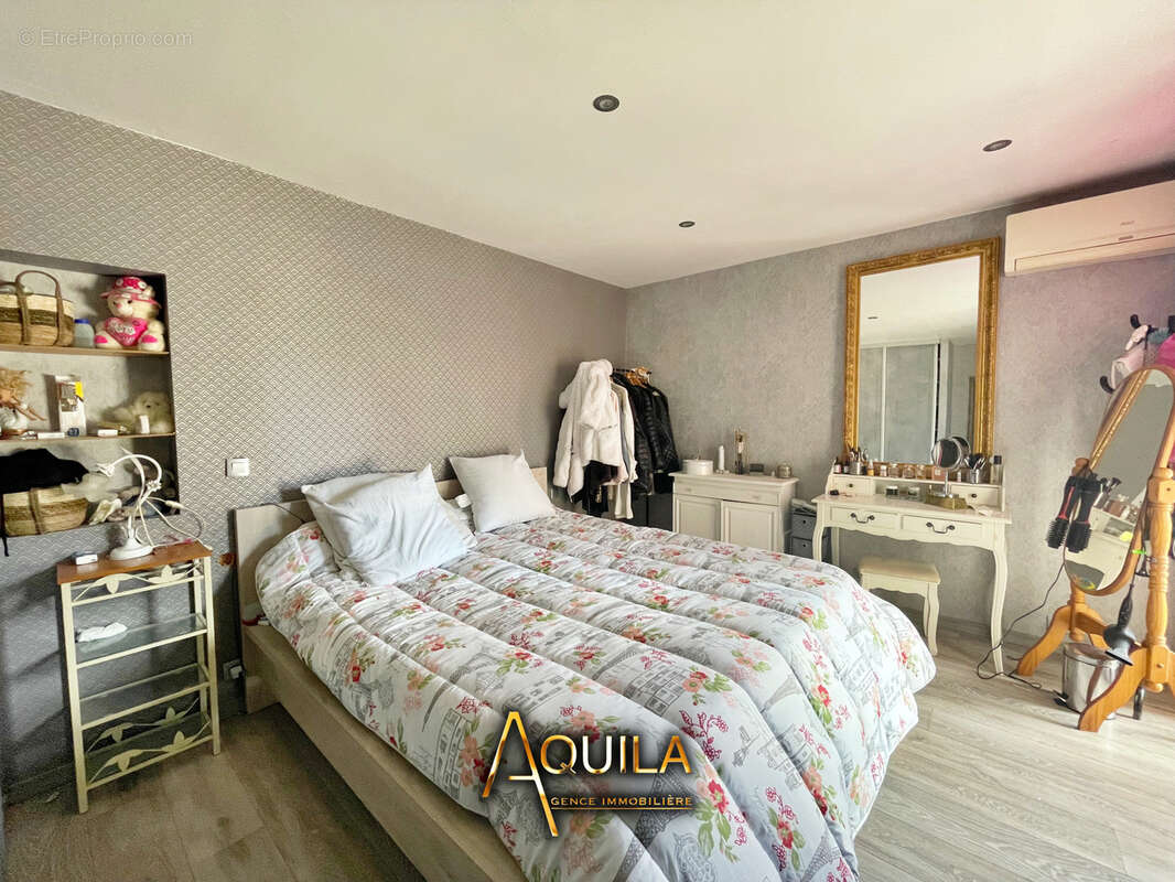 Maison à VILLENEUVE-LES-BEZIERS