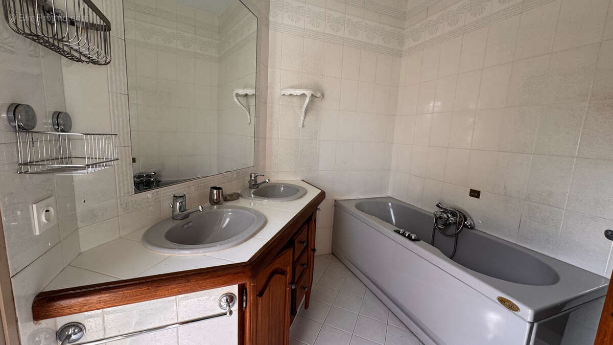 Maison à LA COLLE-SUR-LOUP