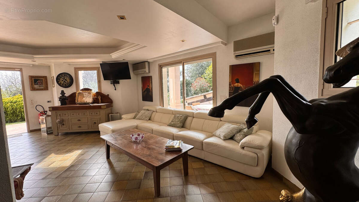 Maison à LA COLLE-SUR-LOUP