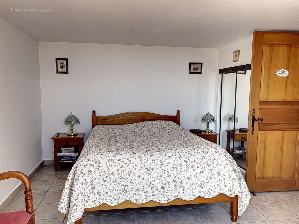 Maison à LA GARDE-FREINET