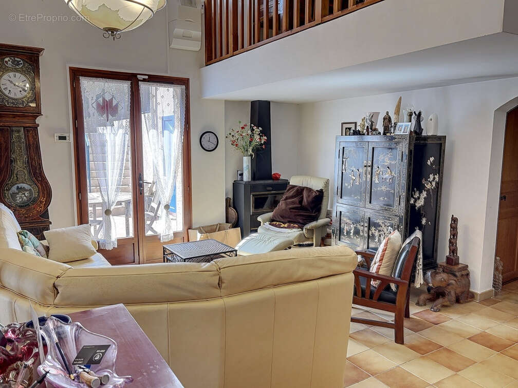 Maison à LA GARDE-FREINET