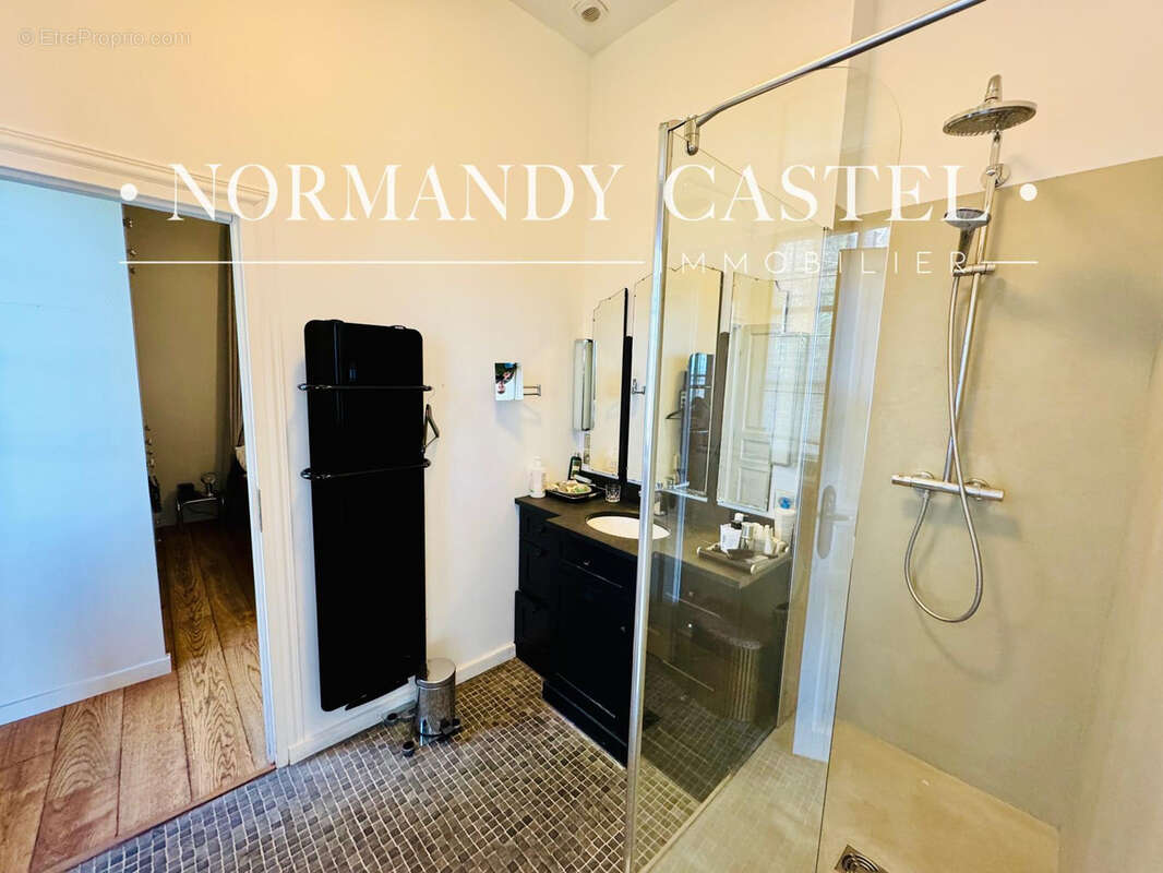 Appartement à TROUVILLE-SUR-MER