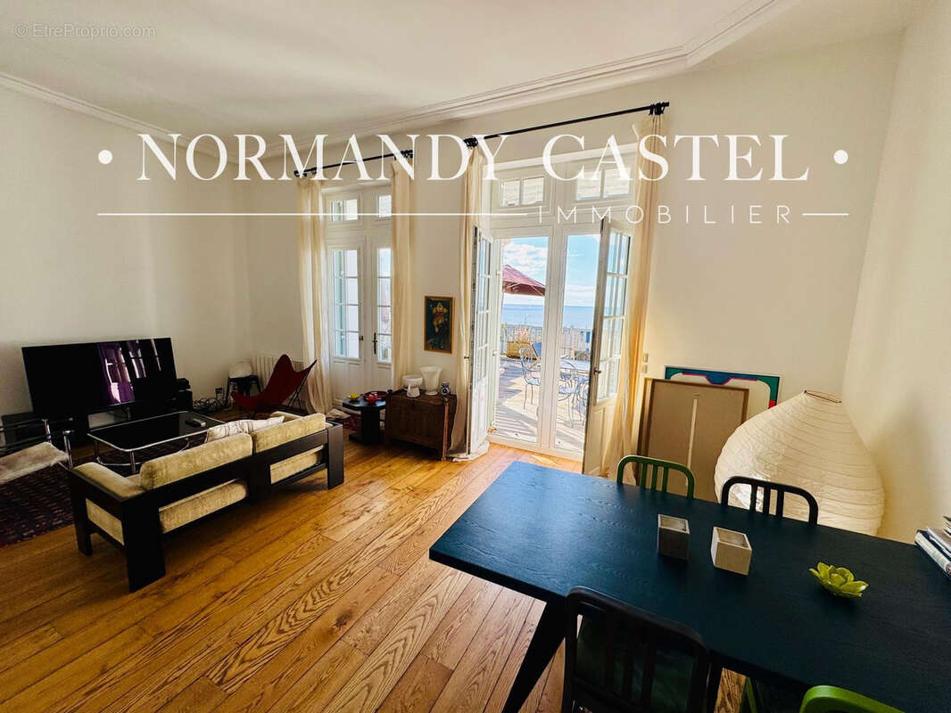 Appartement à TROUVILLE-SUR-MER