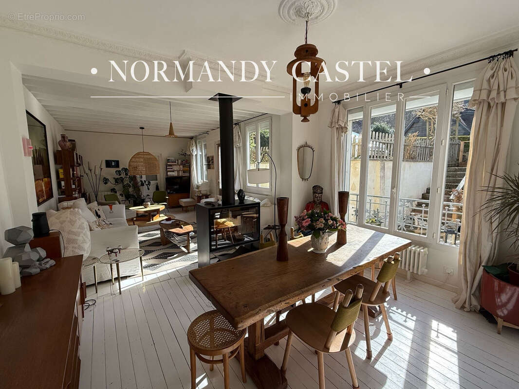 Maison à VILLERVILLE