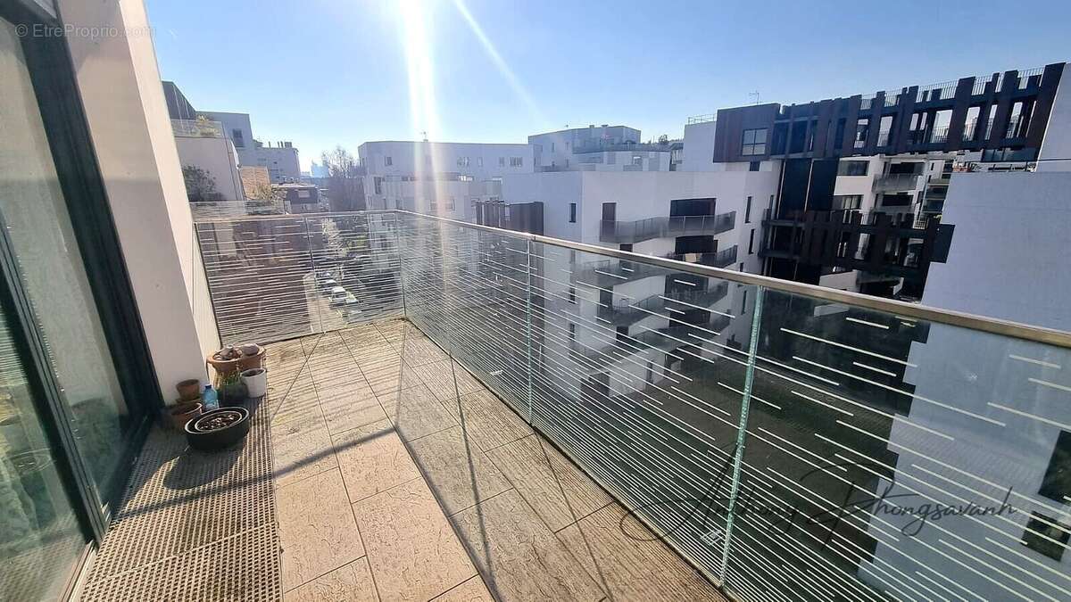 Appartement à GENNEVILLIERS