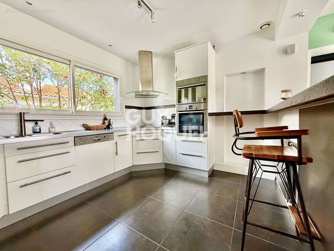 Maison à GUJAN-MESTRAS