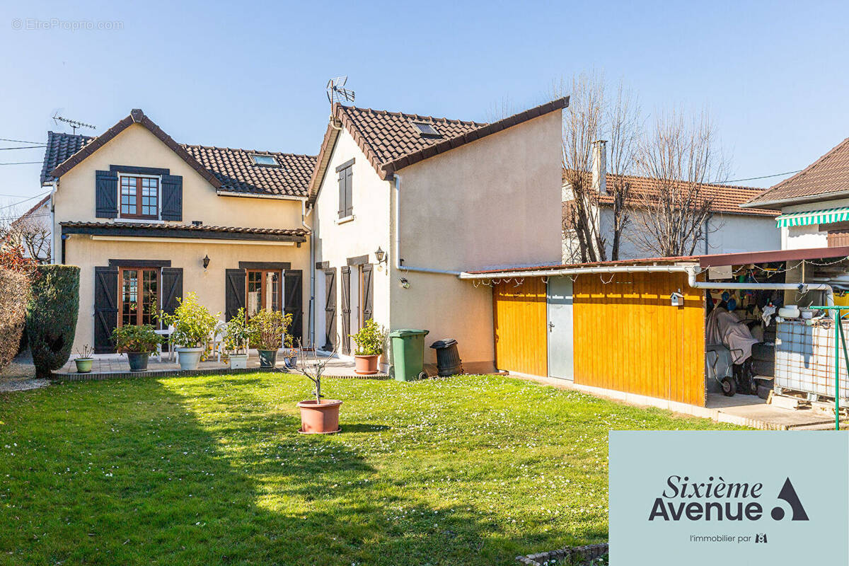 Maison à SAVIGNY-SUR-ORGE