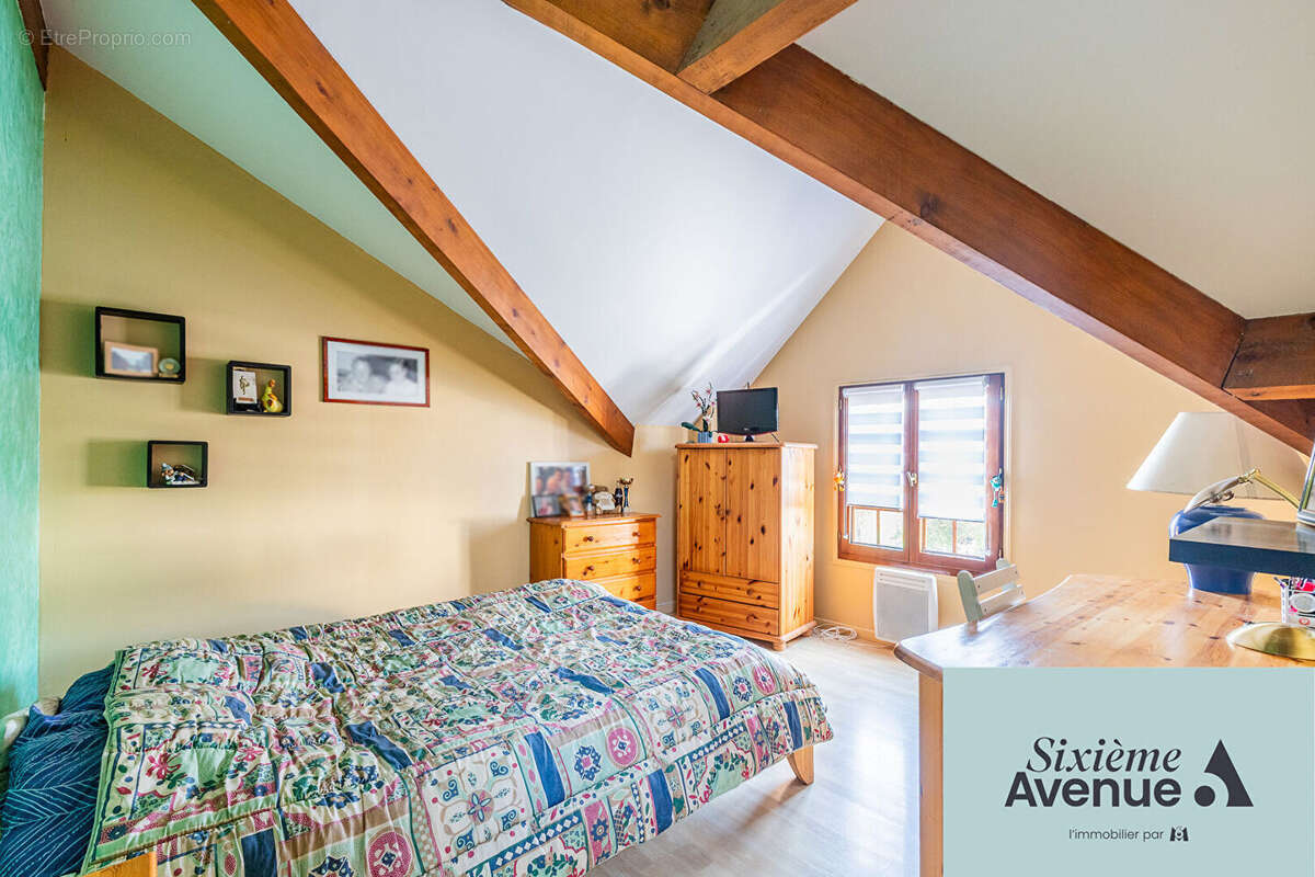 Maison à SAVIGNY-SUR-ORGE