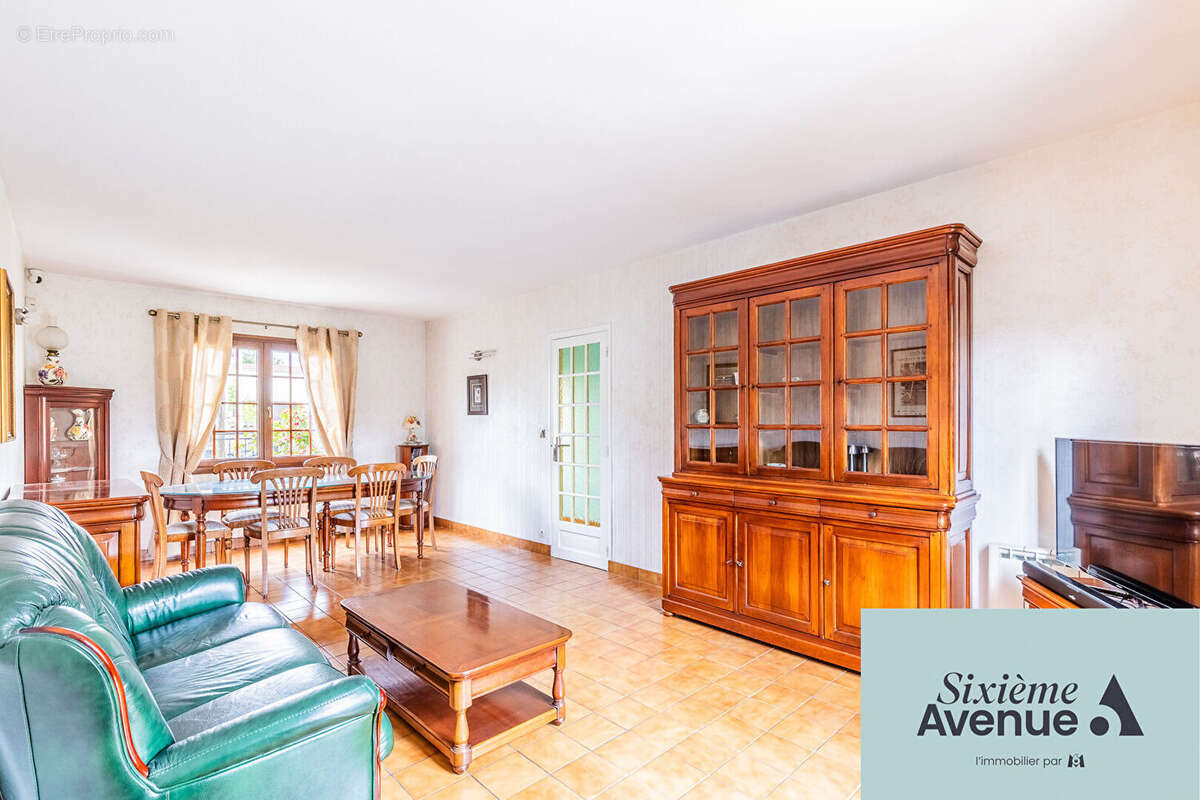 Maison à SAVIGNY-SUR-ORGE