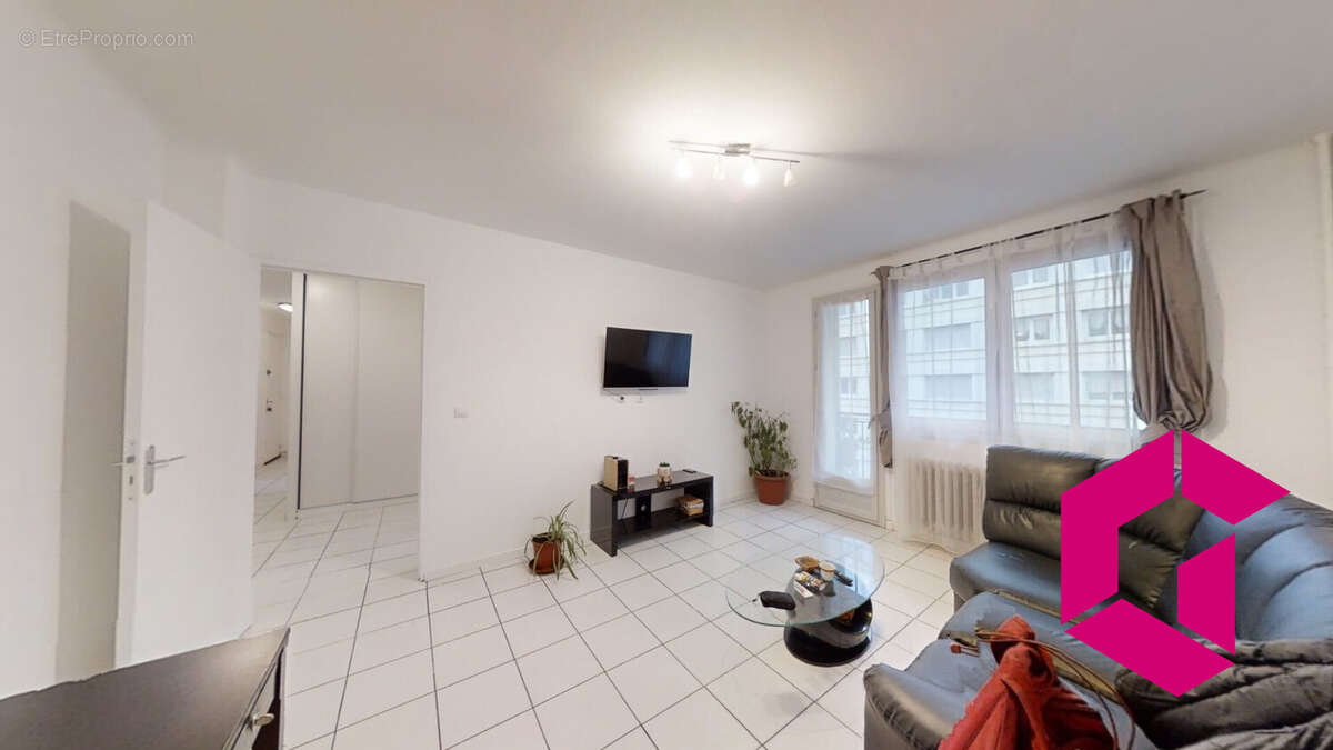 Appartement à SAINT-ETIENNE