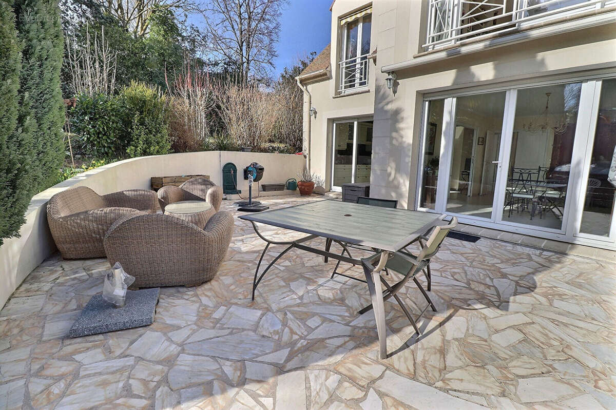 Maison à MAREIL-MARLY