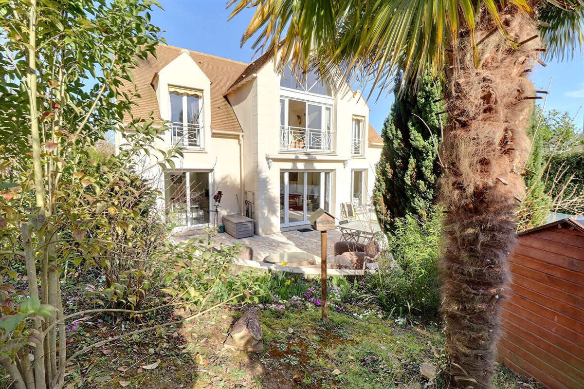 Maison à MAREIL-MARLY