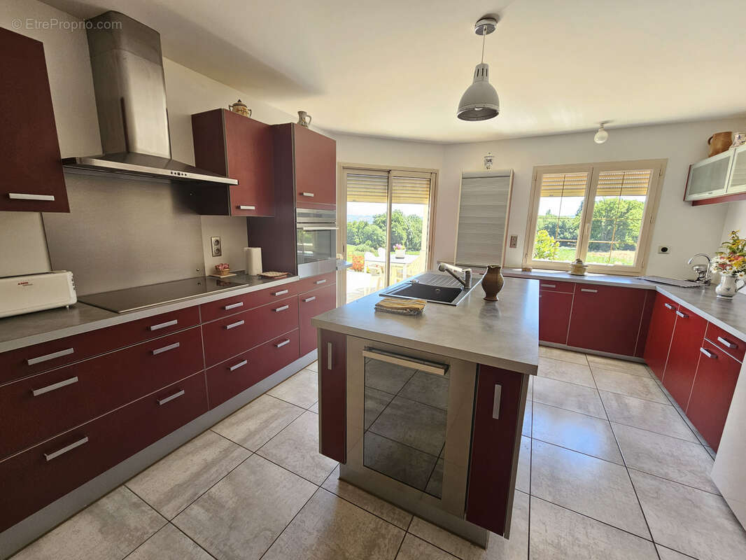 Maison à BELLERIVE-SUR-ALLIER