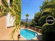 Maison à SAINT-CYR-SUR-MER