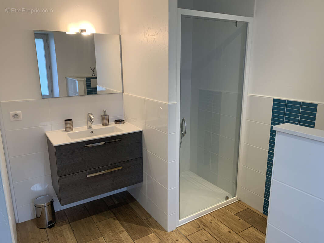 Maison à SAINT-CERNIN-DE-LARCHE