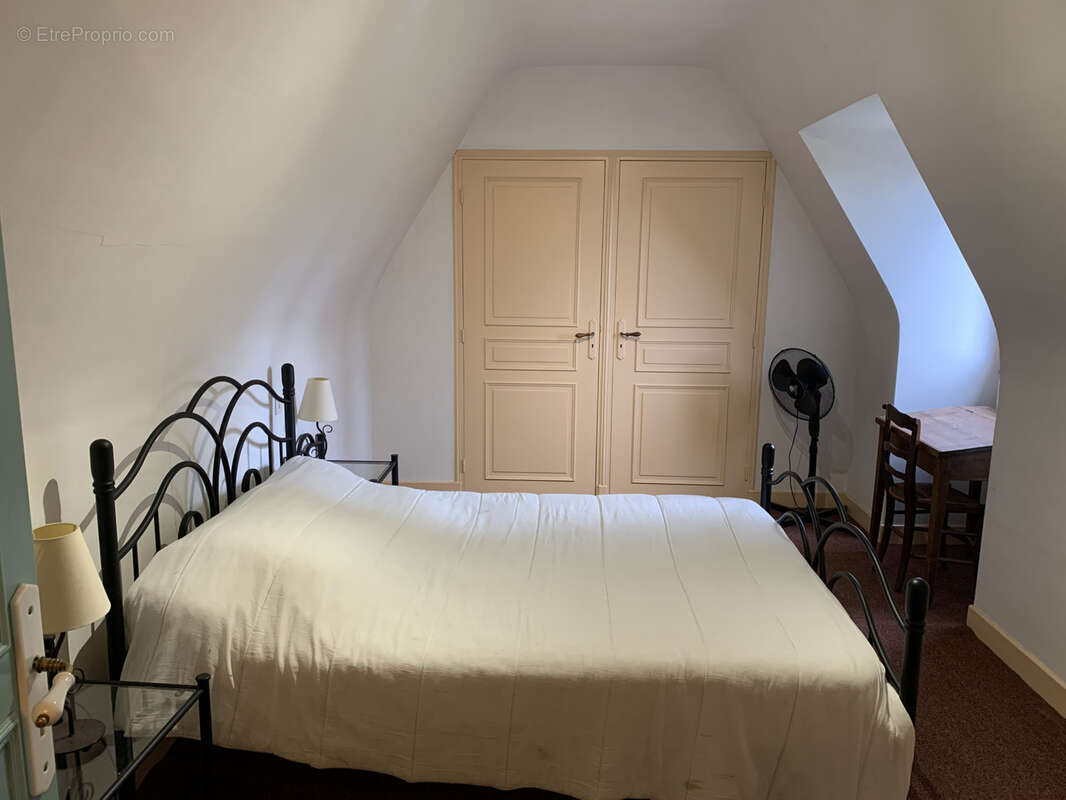 Maison à SAINT-CERNIN-DE-LARCHE