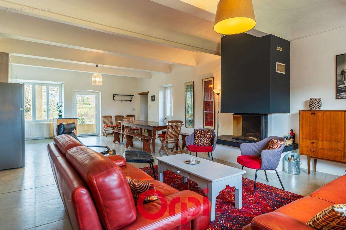 Maison à VALVIGNERES