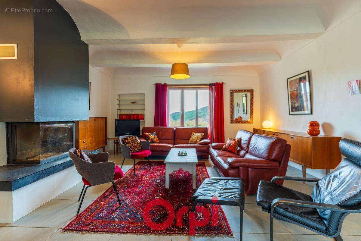 Maison à VALVIGNERES