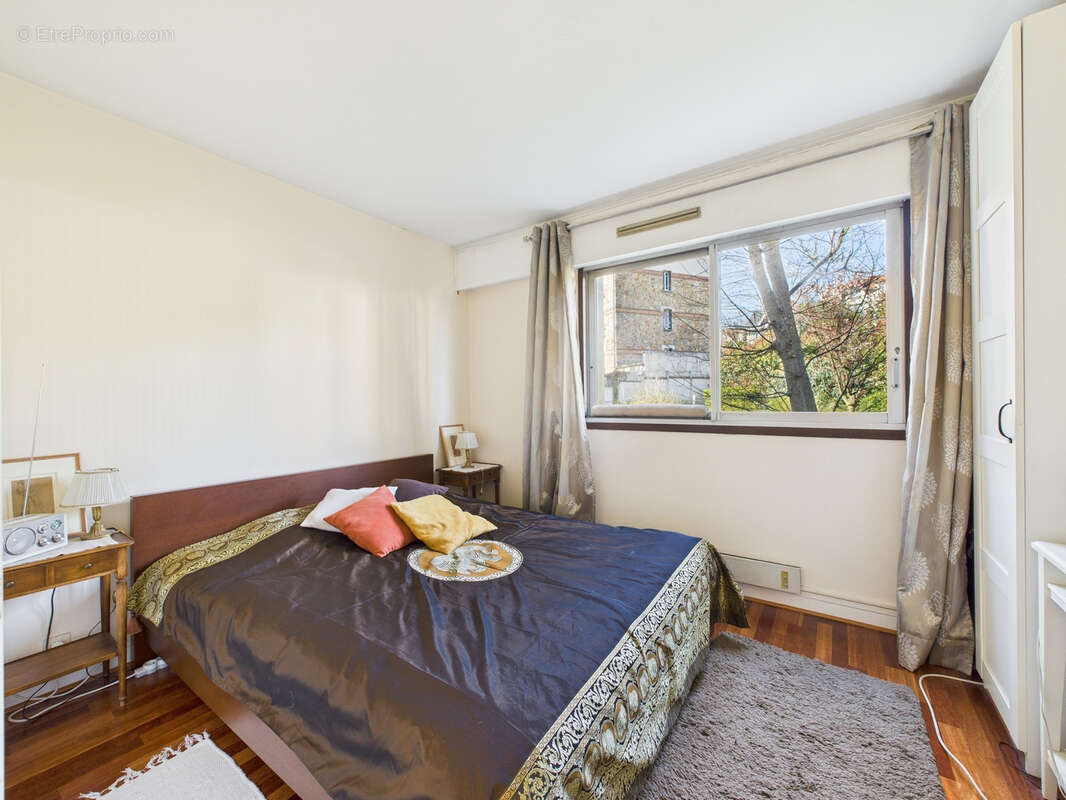 Appartement à SURESNES