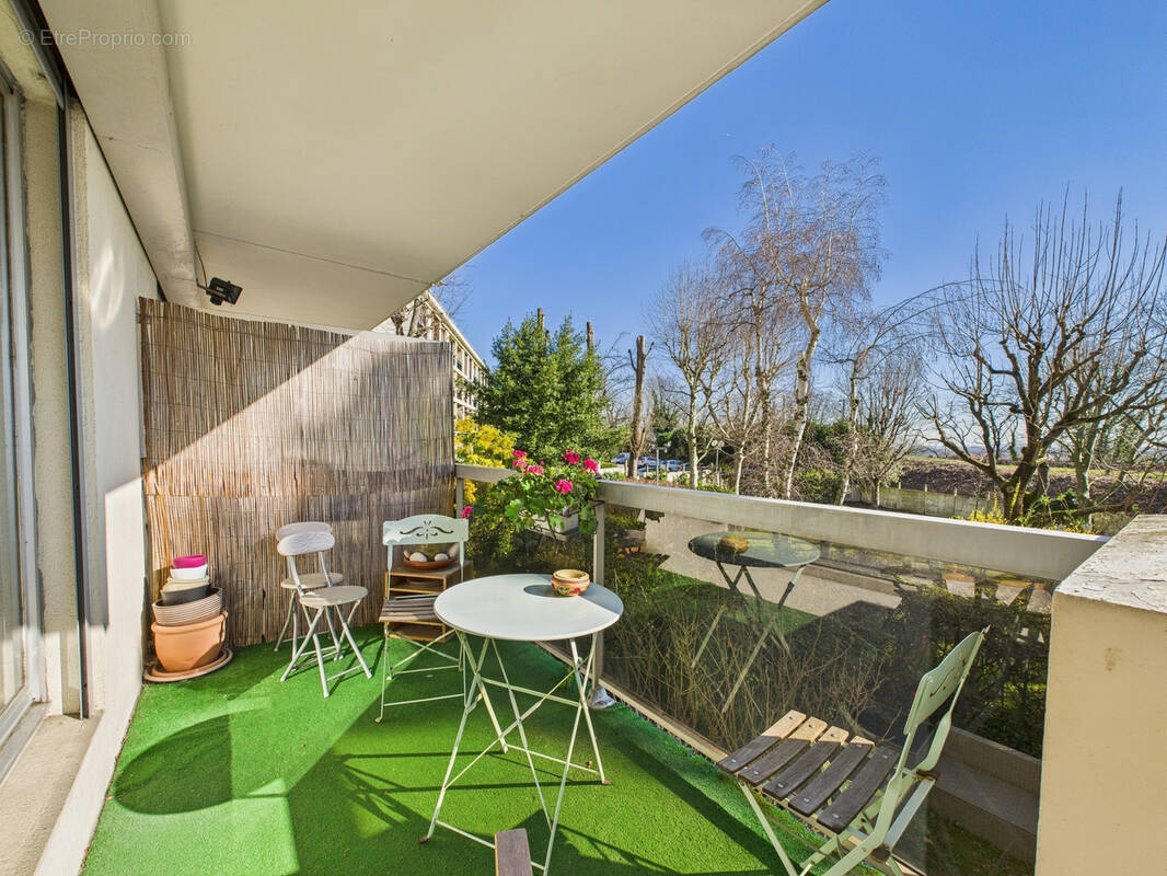 Appartement à SURESNES