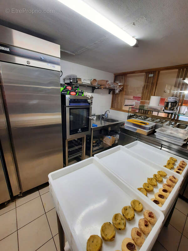 Commerce à GRENOBLE