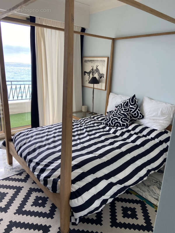 Appartement à ROQUEBRUNE-CAP-MARTIN