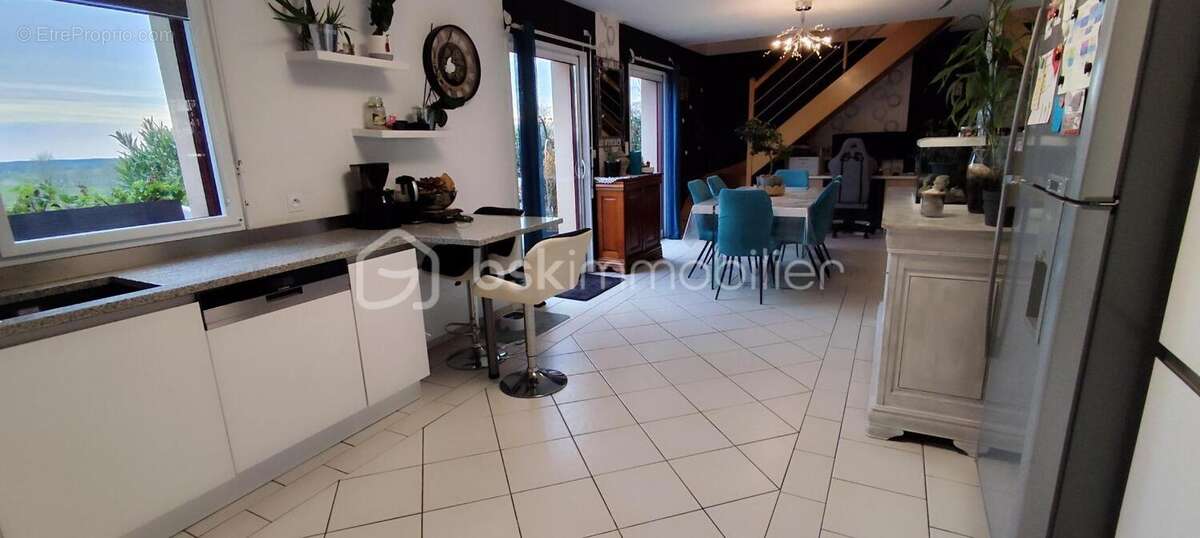 Maison à CHATILLON-EN-VENDELAIS